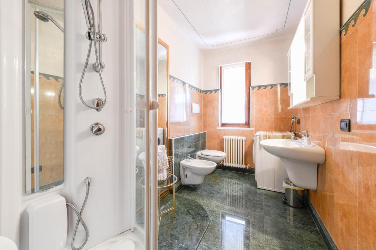 Prestige Apartment シルミオーネ エクステリア 写真