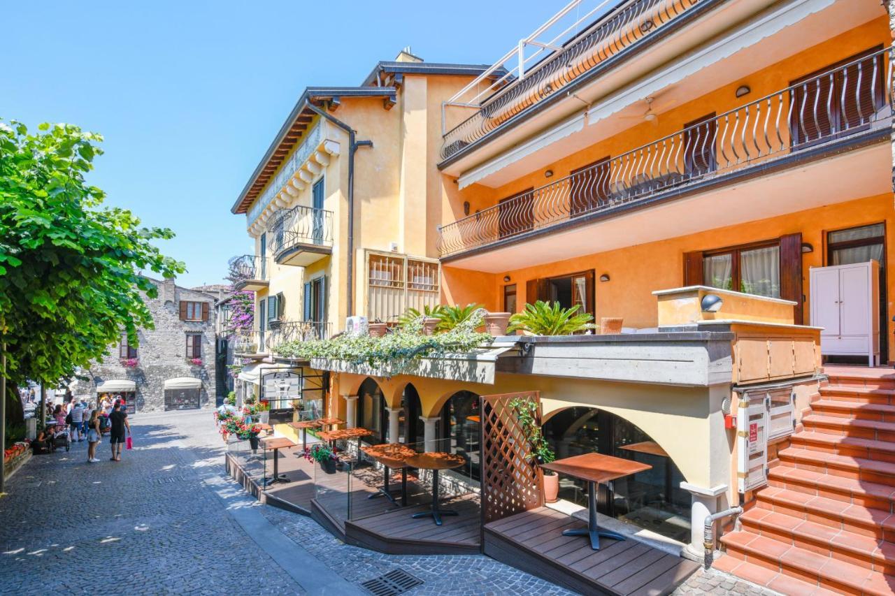 Prestige Apartment シルミオーネ エクステリア 写真